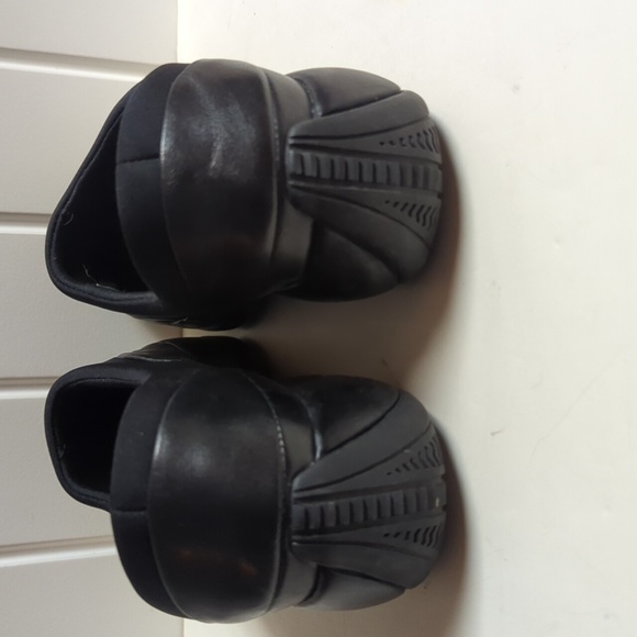 Merrell Air Cushion Slip Ons - Picture 3 of 5